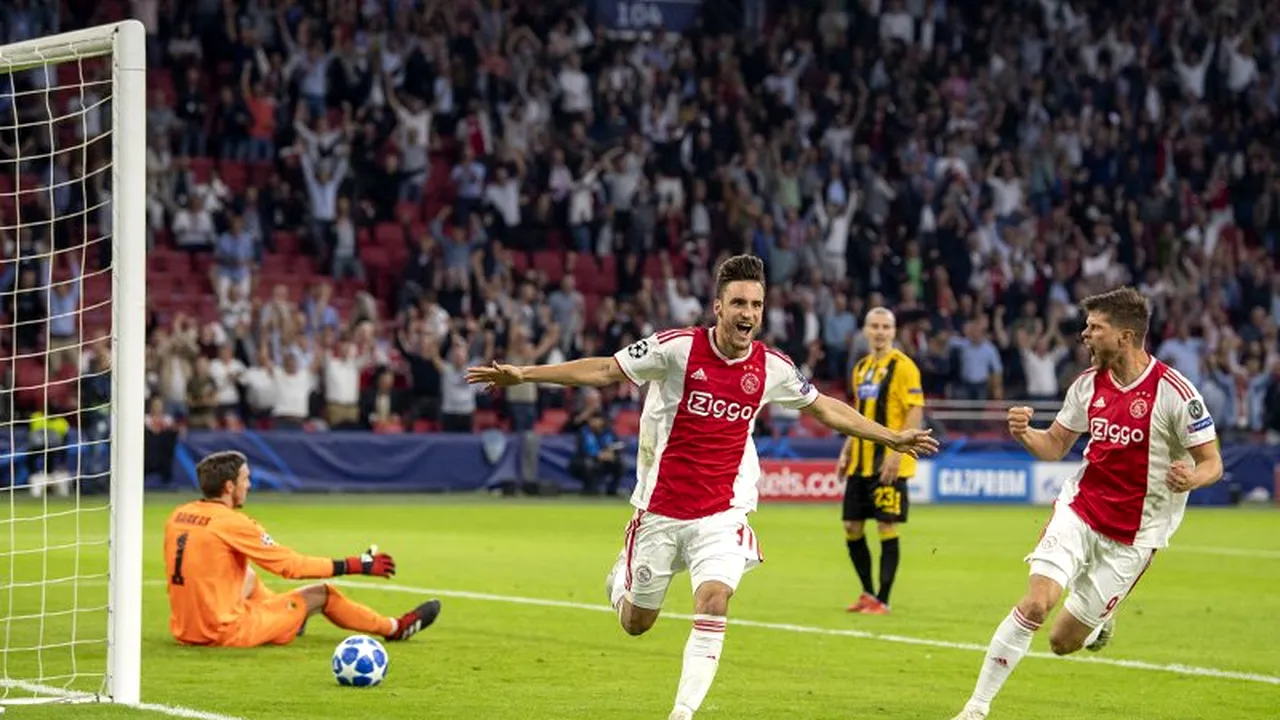 Răzvan Lucescu likes this! Ajax a umilit AEK Atena la revenirea în grupele Ligii Campionilor. Cronica meciului