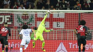 Locul lui Horațiu Moldovan ar putea fi luat de Ionuț Radu. Cum poate ajunge portarul lui Inter Milano în Spania