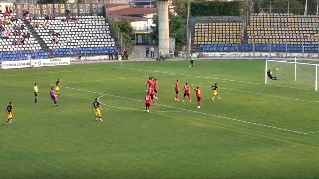 VIDEO | Golul sezonului în Cupa României. Portarul echipei SR Brașov a înscris senzațional, din lovitură liberă, și a eliminat FC Brașov