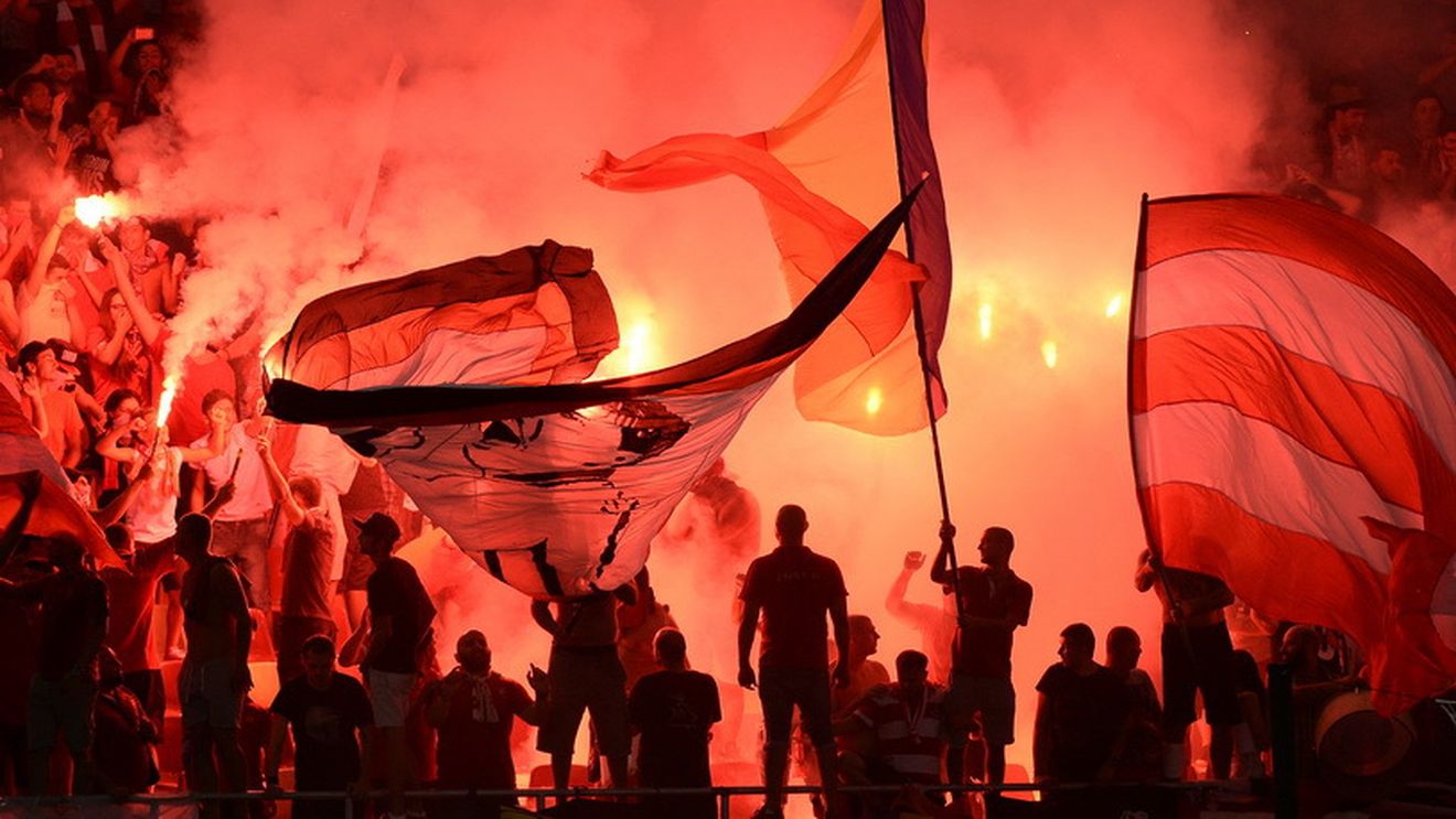Amenzi de 2000 de lei și trei suporteri interziși pe stadioane, după Steaua - Dinamo