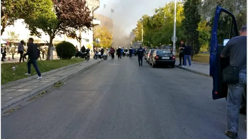 Incidente înaintea derby-ului PAOK – Aris! FOTO & VIDEO | Cocktailuri Molotov și gaze lacrimogene pe străzile de lângă Toumba