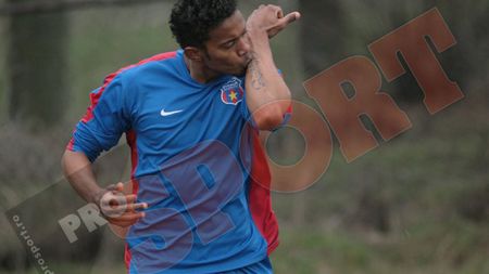 Maicon a marcat primul gol pentru Steaua, sub privirile lui Sorin Cîrțu