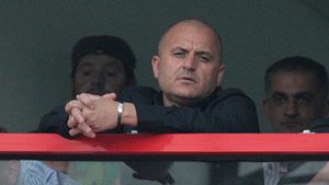ACEASTA ar putea fi salvarea Craiovei!** Condiția pusă de Mitică s-o lase pe Știința să joace în liga secundă