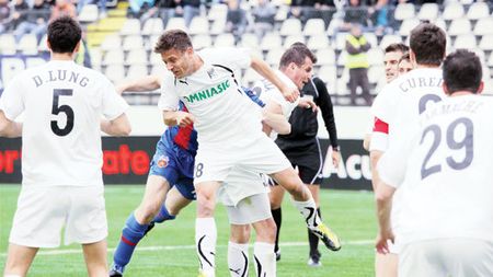 Transfer marca 'Liga I'!** Bălan merge liber la Steaua, dar se poate întoarce oricând la Sportul! Șiman ia banii dacă Becali îl vinde! Vezi toate culisele