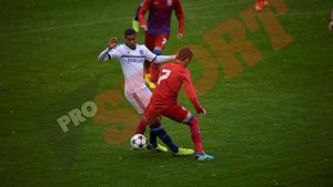 Steliștii laudă competiția pe care o tratează cu un dezinteres total: "E vitală!". Ce spun Argăseală și Duckadam