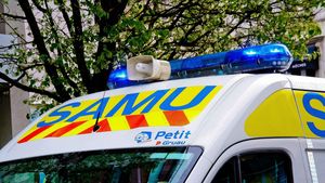 Lyon a oprit seria invincibilă a liderului PSG. Un suporter a decedat pe stadion