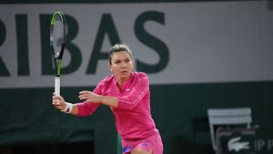 Simona Halep a început antrenamentele pentru noul sezon! Primele imagini cu racheta după ce a scăpat de coronavirus | VIDEO