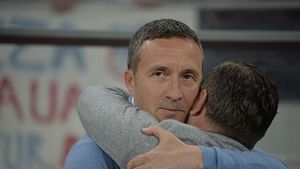 Mihai Stoica face pace cu Denis Alibec. „Este un jucător de mare valoare”. MM și Alibec s-au certat acum doi ani, iar discuțiile de pe WhatsApp au ajuns în presă