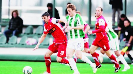 "Câinii' au clacat fără Niculae: "Hai să pasăm și noi mai mult"** Contre între dinamoviști după experimentul lui Ciobi! ANALIZĂ‚: Cine a dat chix în Turcia