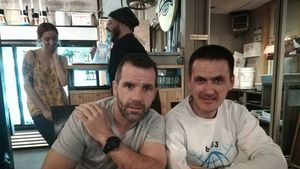 "Vă rog să mă iertați!" Levente Polgar, primul concurent cu dizabilități la Arctic Ultra 6633, a abandonat: "Am intrat în furtună polară cu vânt de peste 100 km/h. Mi-a răsturnat sania cu mine cu tot. Le-am cerut organizatorilor să...". Un alt român conduce cursa