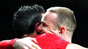 Rooney a trecut peste eșecul cu CFR și a făcut istorie cu City!** I-a egalat pe "uriașii" Charlton și Cantona și a stabilit un nou record în Anglia