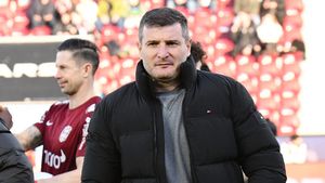 Laszlo Balint a avut lacrimi în ochi după Petrolul – Oțelul 2-1, rezultat care i-a scăpat pe prahoveni de emoțiile retrogradării „Presiunea pe jucători a fost greu de dus”