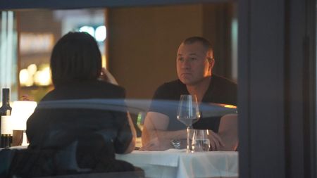 Adrian Ilie, un mare cuceritor! Fostul mare jucător al Valenciei, întâlnire cu o brunetă într-un restaurant de lux | FOTO&VIDEO