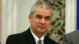 DOVADA! Iordănescu oficial peste Lucescu! Vezi TOP 10 cei mai buni antrenori!