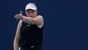 Jelena Ostapenko nu a acceptat înfrângerea de la Miami și a oferit un nou moment controversat! Ce i-a reproșat adversarei când s-au întâlnit la fileu | VIDEO