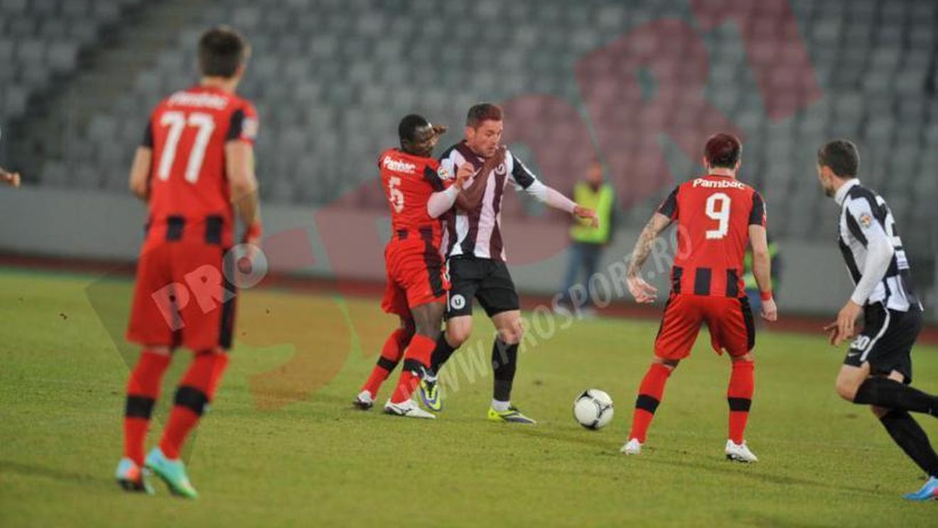 Ioan Niculae a izbucnit după eșecul cu U Cluj: "Nu avem antrenor și asta s-a văzut. Nu ne batem la titlu cu Steaua, bine că nu retrogradăm"