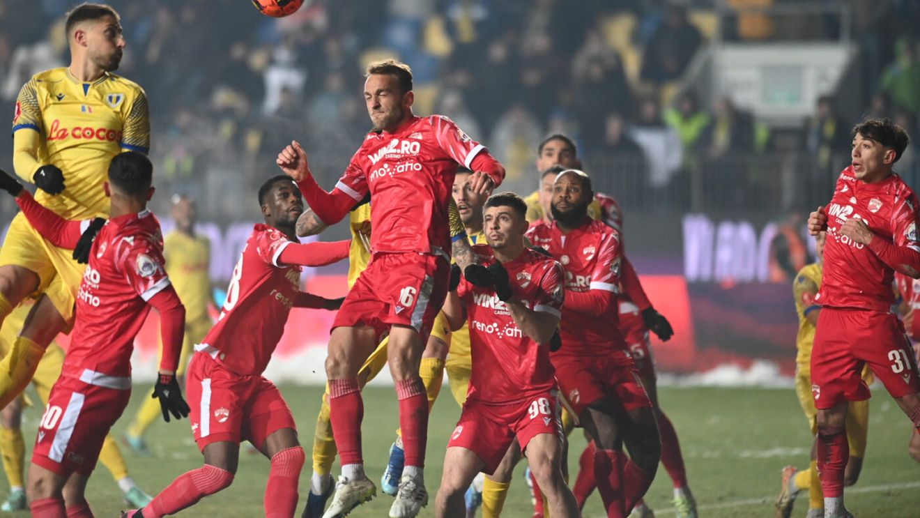 Fotbaliştii lui Dinamo par din altă lume, deşi înfrângerea cu Petrolul îi aduce tot mai aproape de retrogradare! "Nu avem timp să ne lingem rănile"