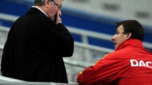 SUSPENDAȚI de FRF, apărați de Prodan: 'Era cald, au băut și ei o bere'** Cum vede scandalul de la naționala U19