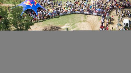 GALERIE FOTO | Imaginile nu mint. Cea mai dură ediție a RedBull Romaniacs, în doar câteva poze