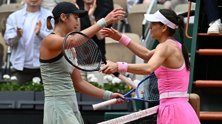 Miliardarul din umbra Soranei Cîrstea. Cum s-a implicat magnatul Ion Țiriac, fostul „tata socru” al sportivei, în calificarea în sferturile de la Roland Garros