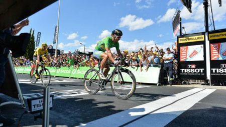 "Încălzirea" pentru Mont Ventoux: Froome le-a luat 12 secunde adversarilor în Turul Franței pe o etapă de plat. Sagan s-a impus la Montpellier