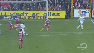 VIDEO | Criticii au apărut, el nu îi aude. Gol superb marcat de Stanciu pentru Anderlecht! Mijlocașul român a fost eliminat de pe teren