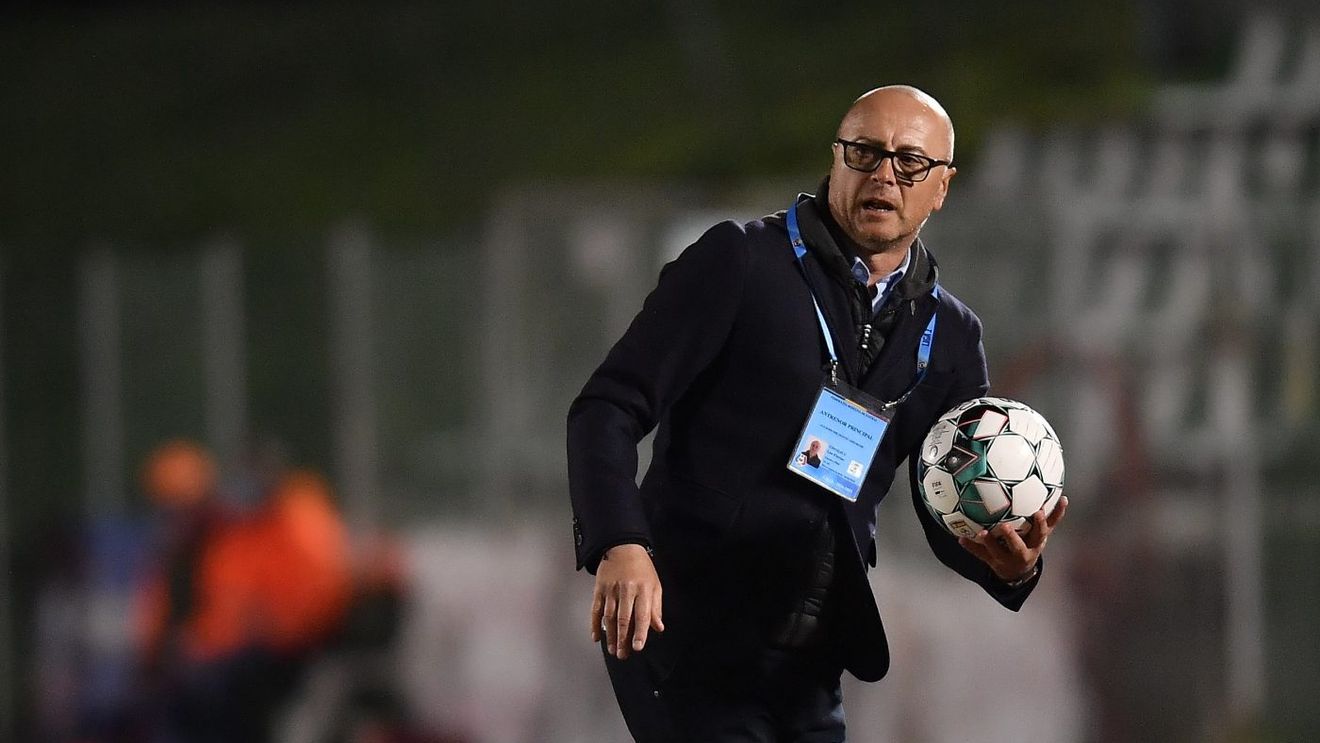 Leo Grozavu reacționează după interesul arătat de CFR Cluj! Ce spune antrenorul despre o colaborare cu formația din Ardeal: „Ce contează dacă plec sau rămân?”