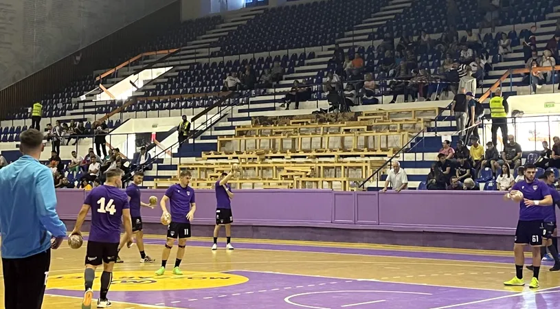 Nu e un nou război, e doar sala de sport din Timișoara! Un meci de handbal de prima ligă s-a jucat în această perspectivă sinistră | FOTO