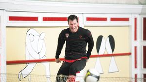 Derby pe tatami!** O nouă ediție la fotbal tenis în sala de judo din "Ștefan cel Mare".