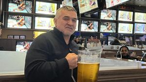 Decizia luată de Leonard Doroftei, după ce a primit o bucată dintr-o hală pentru a-și face sală, iar camioanele umblă pe străzile din Canada cu chipul său pe ele! Răsturnare de situație incredibilă: când a hotărât să revină în România, țara care și-a alungat campionul