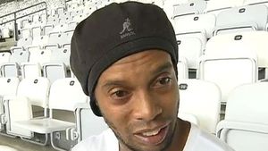 VIDEO Drama care l-a împins spre retragere pe Ronaldinho!** Imaginea după care i-au dat lacrimile: "Nu am vrut să mai joc fotbal când am aflat"