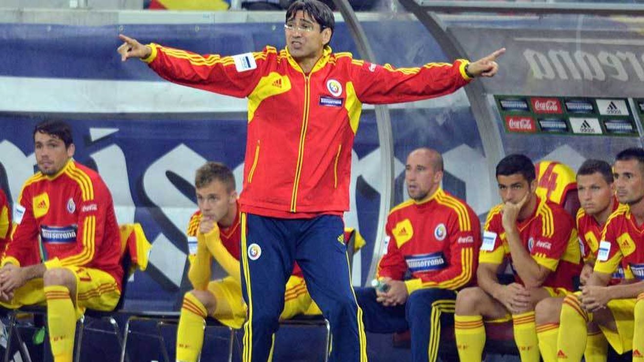 Doar doi steliști titulari în baraj? O singură mare dilemă: Pițurcă s-a decis în proporție de 90% asupra "11"-lui de start cu Grecia