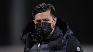 DDB, mesaj dur pentru Cosmin Contra: „Ce faci, ne bagi în faliment?”. Suporterii au trecut la amenințări pentru Pablo Cortacero