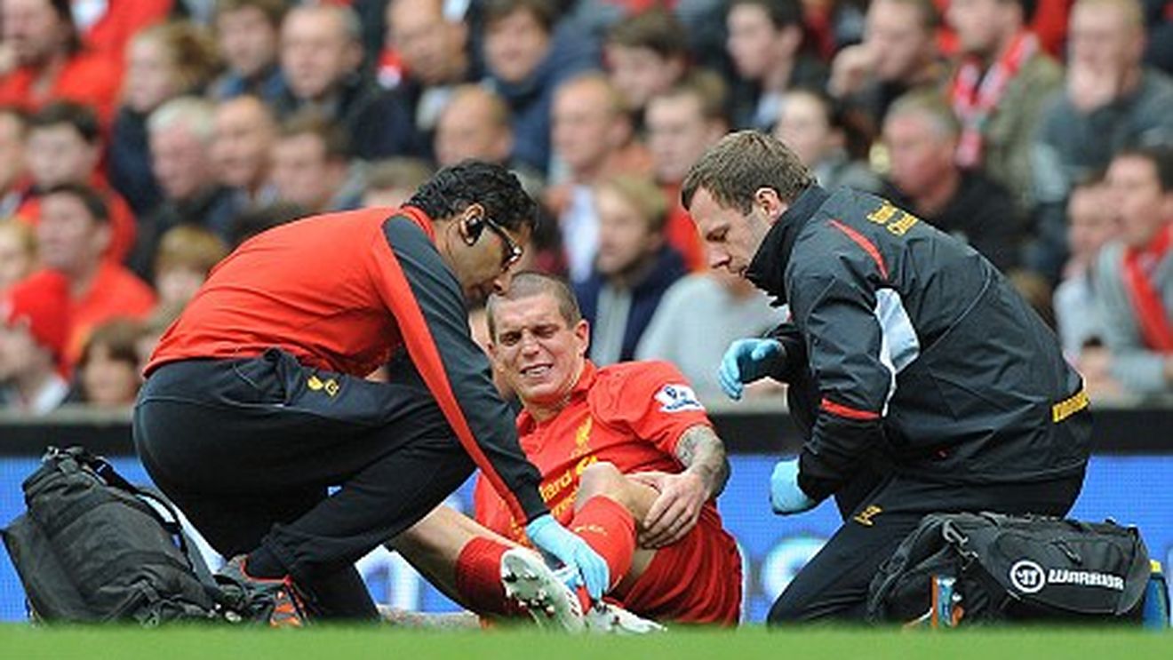 Pierdere grea pentru Liverpool:** Agger ar putea fi indisponibil tot sezonul!