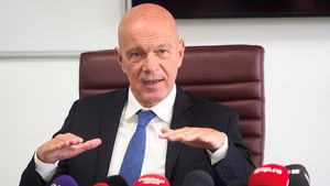 Îl părăseşte pe Dan Şucu şi se mută din nou în Italia. Oferta pentru care Pederzoli se desparte de Rapid