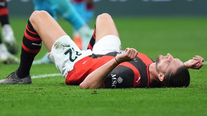Falimentul AC Milan: începe revoluția la rivala lui Chivu din oraş!