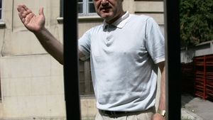 Becali: "Hagi voia să mă vadă la pușcărie"