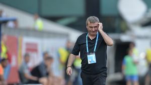 Toată lumea e cu Gică! Artean și bara îi aduc Viitorului Supercupa României. Dan "Pachet de Nervi" Petrescu începe cu stângul noul sezon. Cronica meciului