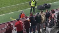 Scene revoltătoare în Giulești, după Rapid – Oțelul 0-2! Cum și-a vărsat nervii un suporter pe un steward