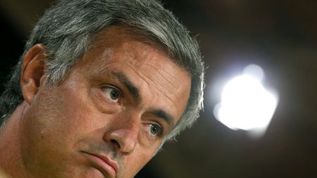 220 de milioane â‚¬ pentru trei trofee. Cele mai mari țepe luate de Mourinho la Real