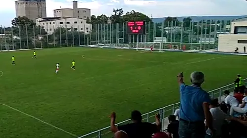 VIDEO | Gol uluitor în Liga 3! Spectatorii s-au ridicat în picioare să aplaude, iar Costin Lazăr a intrat pe teren să-și îmbrățișeze jucătorul. Reușită de generic la Turnu Măgurele