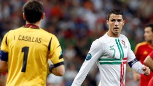 Ronaldo îi va săruta ghetele după asta!** Are 'aliat' în lupta pentru Balonul de Aur :) "Ar fi nedrept să fie altfel" Pele a găsit jucătorul anului