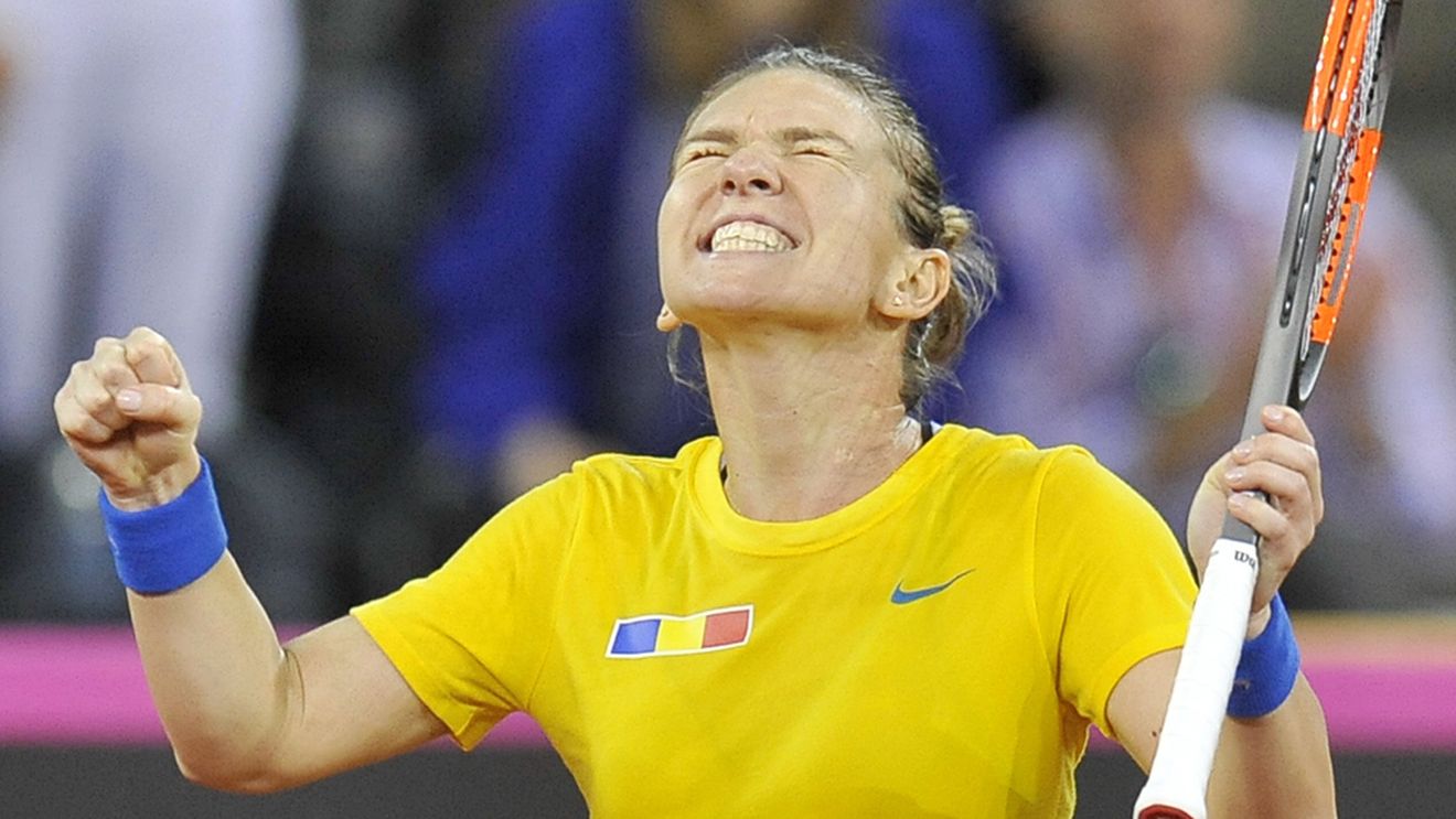 Simona Halep a început anul 2019 cu trofeu. A învins-o "în finală" pe Eugenie Bouchard | VIDEO