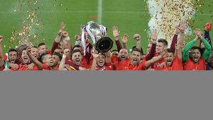 VIDEO | Percheziții într-un dosar de evaziune fiscală care vizează CFR Cluj! Prejudiciul calculat e uriaș. UPDATE | Surse judiciare: Paszkany și Mureșan au calitate de suspecți!