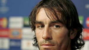 Villarreal nu-l mai vrea pe Robert Pires: "Eu îmi doream să rămân, dar aste e viața"