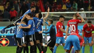 EXCLUSIV | FCSB a "ochit" un nou puști de la Viitorul, Becali e invitat să transfere: "Să vină cu o ofertă interesantă!" Cine e fotbalistul dorit de vicecampioana României | VIDEO