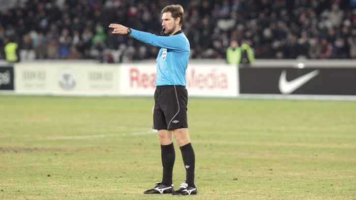 EXCLUSIV Șeful CCA, înfrânt: arbitrii străini revin în Liga 1!** Primul meci la care vor oficia va fi derby-ul Steaua-Vaslui