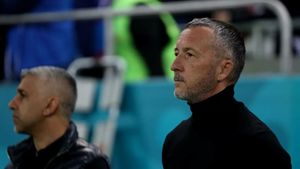 Meme Stoica face cea mai frumoasă declarație despre rivala Dinamo și mărturisește că a fost „câine roșu” pentru o seară: „Am ținut cu ei! Părea Manchester City! Potop, goluri de pus în ramă”