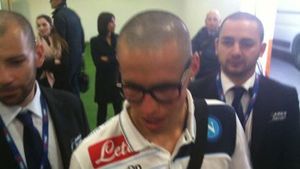 Schimbarea de look care i-a ȘOCAT pe fani!** Și-au recunoscut idolul abia după declarația asta: "Napoli, eu voi fi Del Piero al tău"