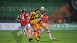 Bonetti la prima înfrângere, Dinamo lasă primul loc pentru alții:** "La meciul ăsta am avut doar două nume de rezonanță: Platini și Distafano! În rest a fost jale"